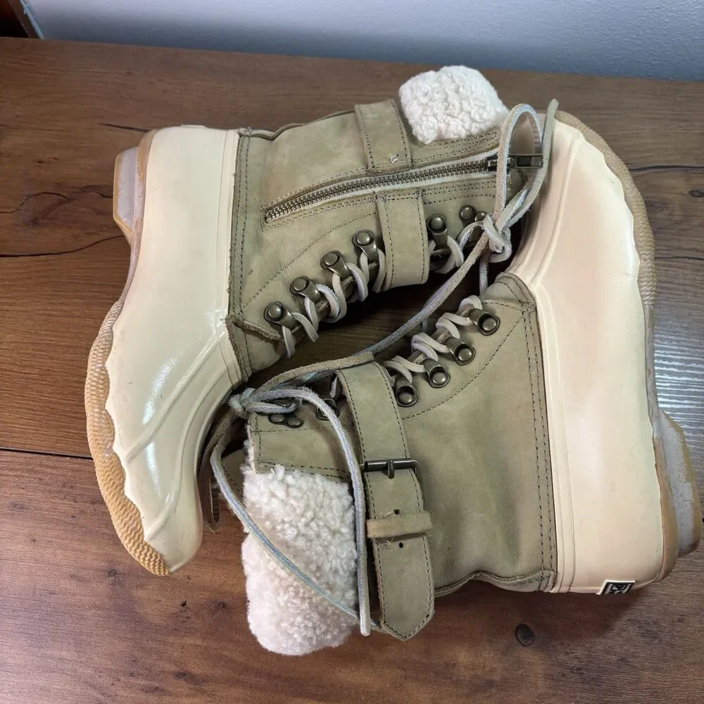 Sperry J. Crew Shearwater Duck Boots 100% Wool Lining Women's Size 8 Ivory